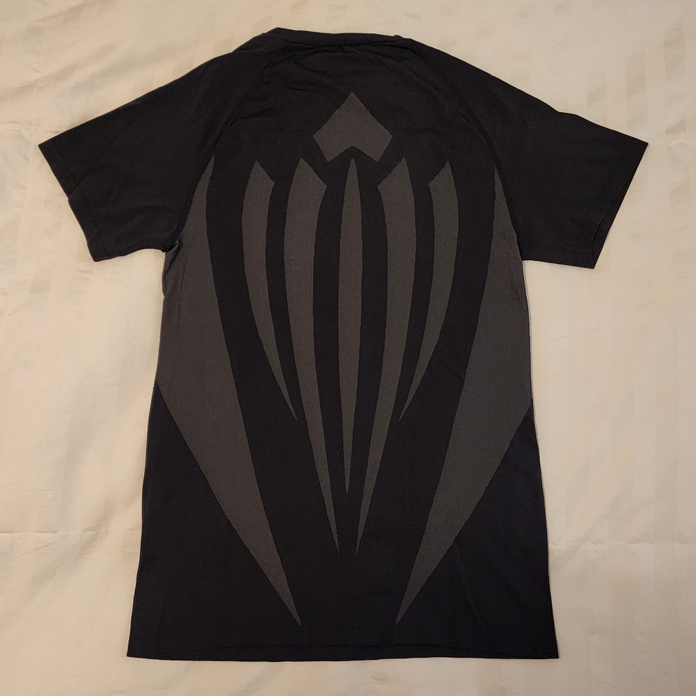 Under Armour Metal Tech Top